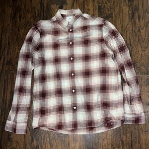 H&M Flannel Button Down

Worn Once

Size Large
